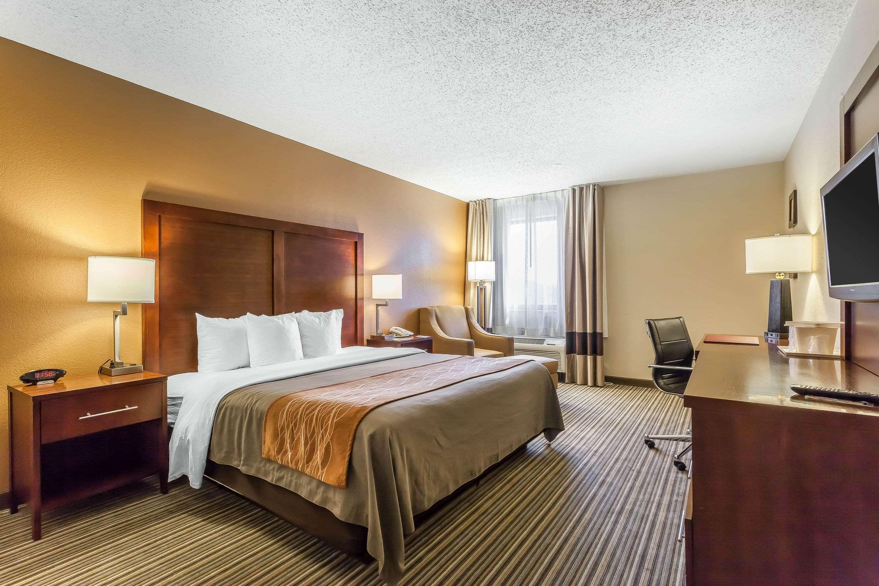 Comfort Inn - Hall Of Fame Canton Exterior foto