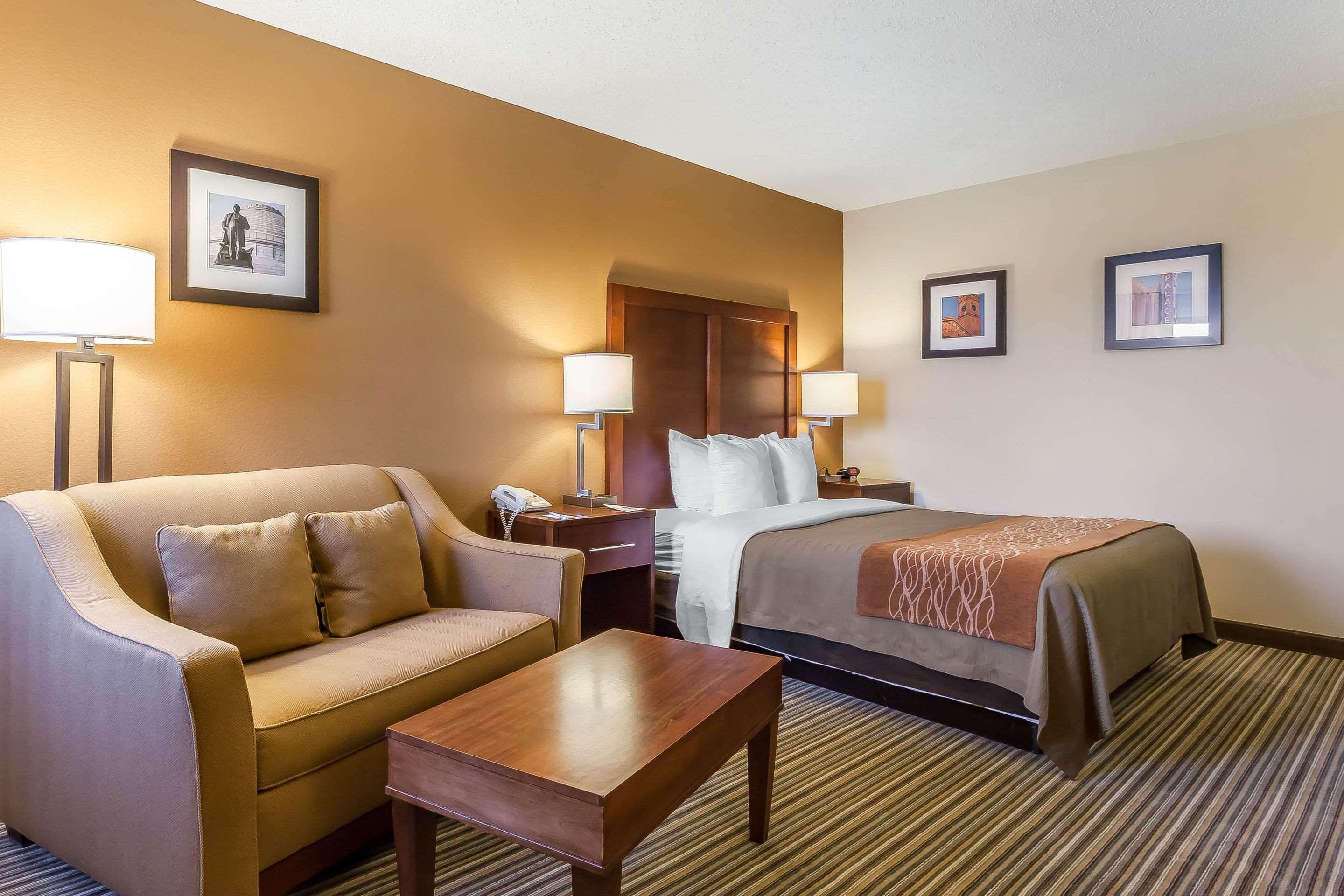 Comfort Inn - Hall Of Fame Canton Exterior foto