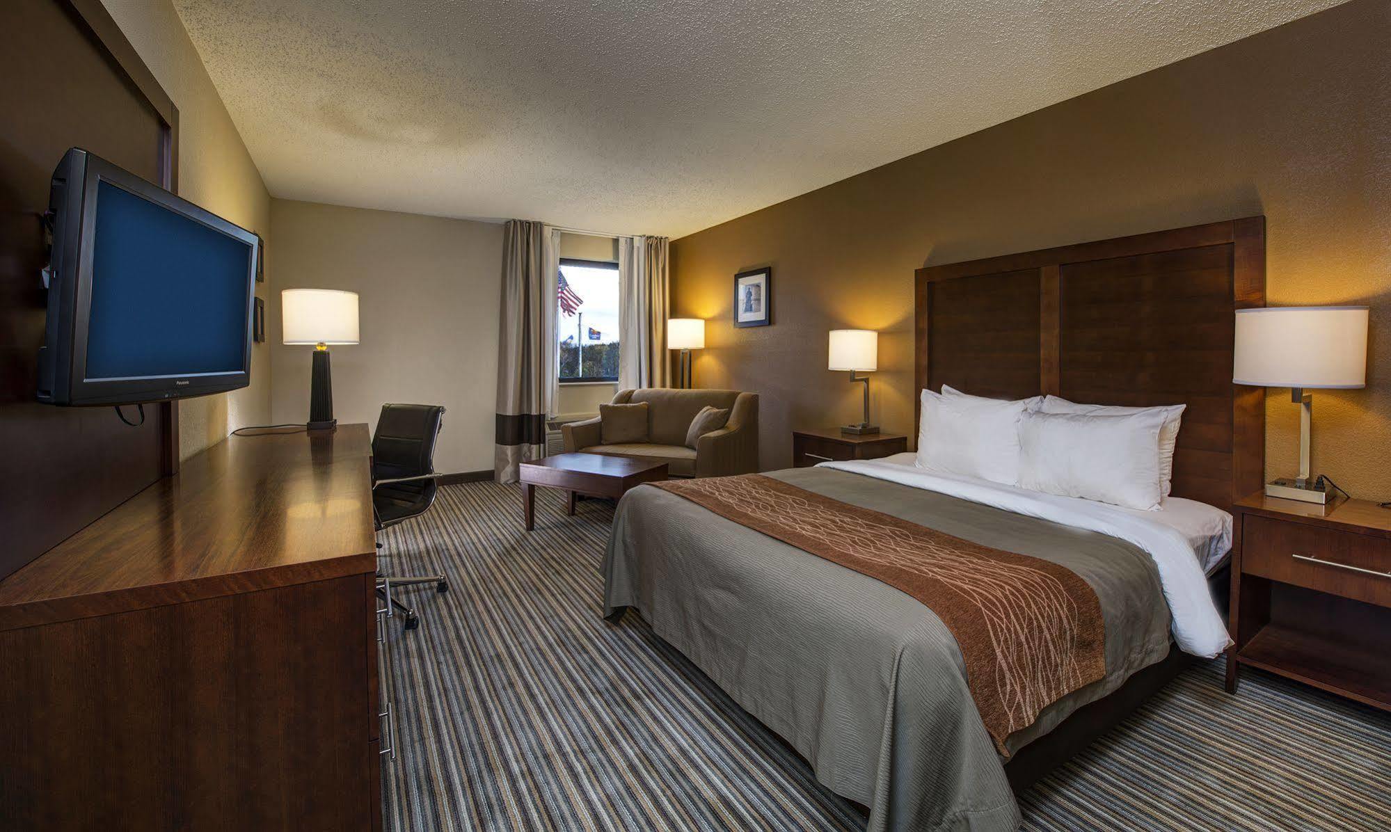 Comfort Inn - Hall Of Fame Canton Exterior foto